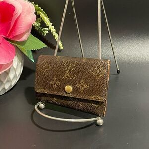 AUTHENTIC Louis Vuitton Monogram 6 Key Wallet